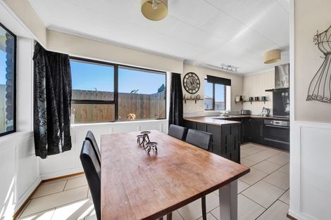 Photo of property in 27 Gore Street, Normanby, Hawera, 4614