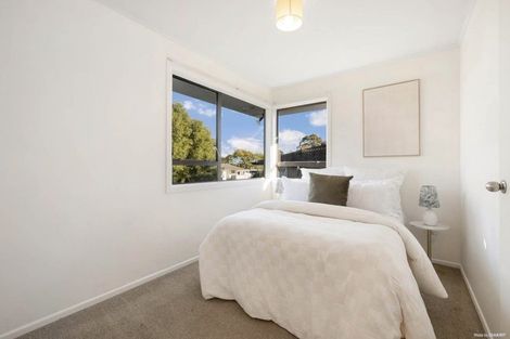 Photo of property in 6 Rainbow Place, Wattle Downs, Auckland, 2103