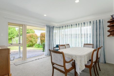 Photo of property in 35 Admiral Crescent, Flagstaff, Hamilton, 3210