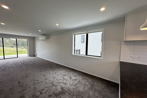 Photo of property in 30 Bee Lane, Whitby, Porirua, 5024