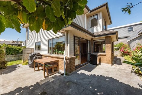 Photo of property in 6 Erlestoke Crescent, Churton Park, Wellington, 6037