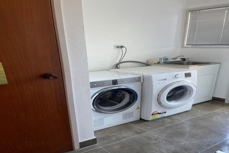 Photo of property in 14 Imogene Way, Half Moon Bay, Auckland, 2012