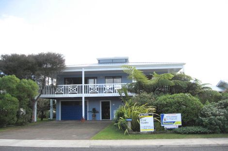 Photo of property in 47 Robinson Road, Whitianga, 3510