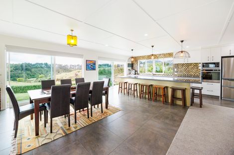 Photo of property in 165 Albert Road, Tokomaru, Palmerston North, 4474