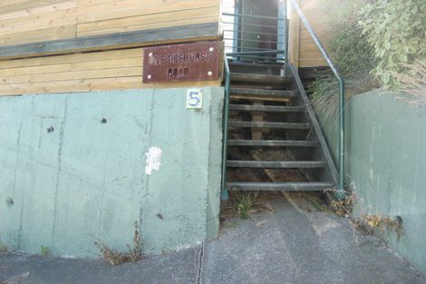 Photo of property in 5 Ticehurst Road, Lyttelton, 8082