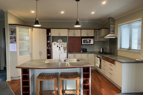 Photo of property in 2 Stratford Place, Huntington, Hamilton, 3210