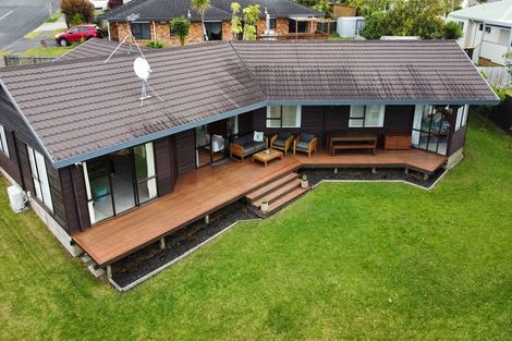 Photo of property in 22 Matisse Drive, West Harbour, Auckland, 0618