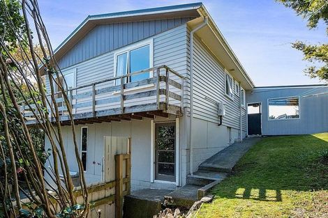 Photo of property in 162 Seaview Road, Westown, New Plymouth, 4310