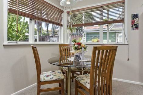 Photo of property in 22 Toatoa Place, Mangere Bridge, Auckland, 2022
