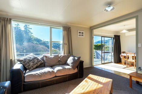 Photo of property in 82 Scotland Street, Picton, 7220