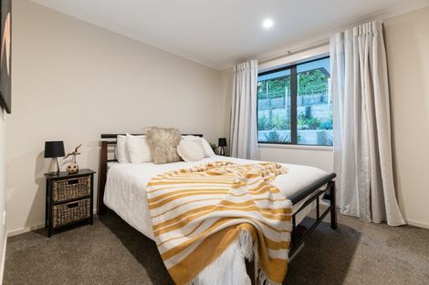 Photo of property in 2 Raptor Way, Welcome Bay, Tauranga, 3175