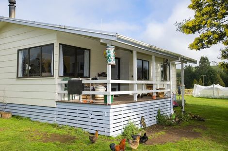 Photo of property in 10 Mutuera Road, Wharekopae, Gisborne, 4072