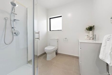 Photo of property in 11 Bob Charles Drive, Golflands, Auckland, 2013