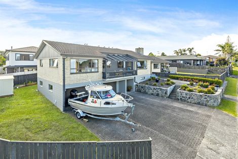 Photo of property in 47 Evans Road, Weymouth, Auckland, 2103