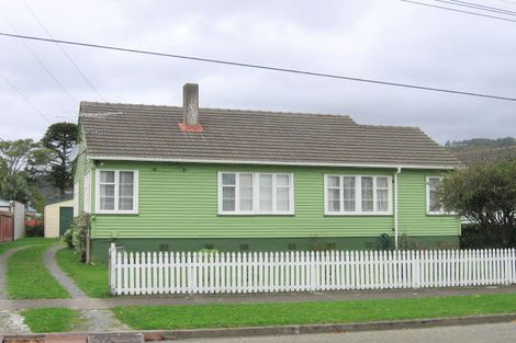 Photo of property in 8 Lockwood Crescent, Taita, Lower Hutt, 5011