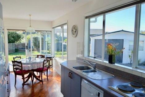 Photo of property in 2b Mahoe Street, Otaki Beach, Otaki, 5512