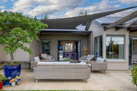 Photo of property in 10 Old Golf Course Road, Bridge Hill, Alexandra, 9320