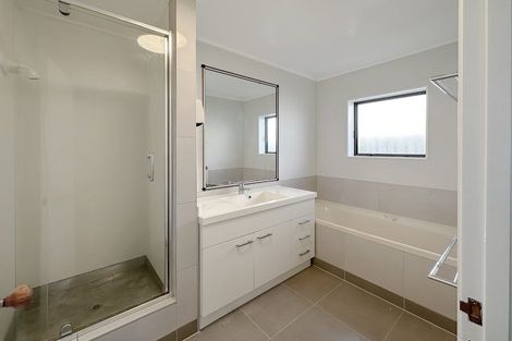 Photo of property in 238a Bucklands Beach Road, Bucklands Beach, Auckland, 2012