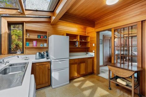 Photo of property in 11 Howard Street, Macandrew Bay, Dunedin, 9014