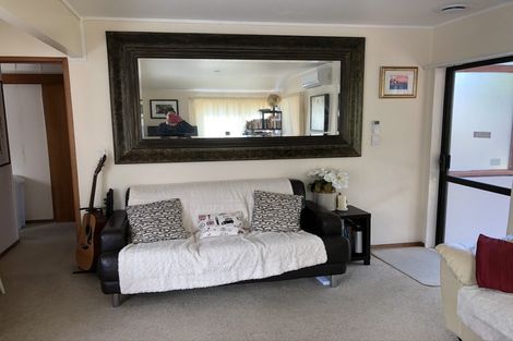 Photo of property in 1/11 Ocean View Road, Hillcrest, Auckland, 0627