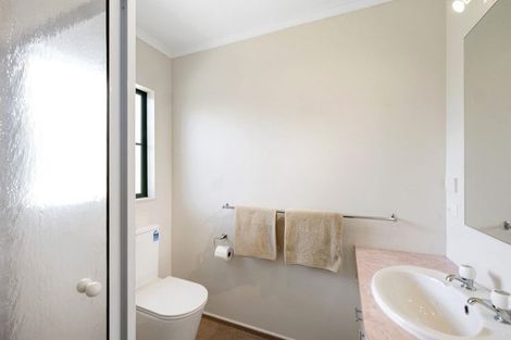 Photo of property in 2/70 Whiteley Street, Moturoa, New Plymouth, 4310