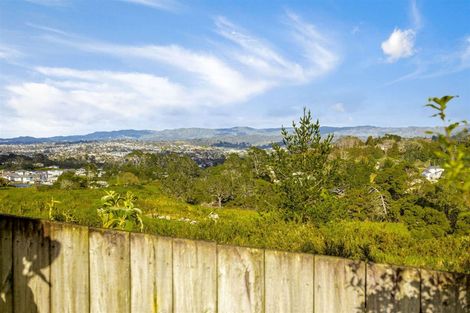 Photo of property in 214 Don Buck Road, Massey, Auckland, 0614