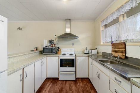 Photo of property in 15 Windsor Street, Springfield, Rotorua, 3015