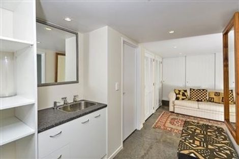 Photo of property in 1/2 Cecil Road, Milford, Auckland, 0620