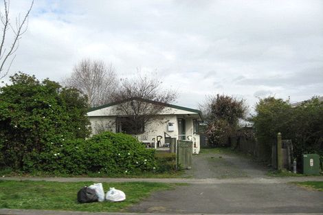 Photo of property in 10 Memorial Park Avenue, Haumoana, 4102