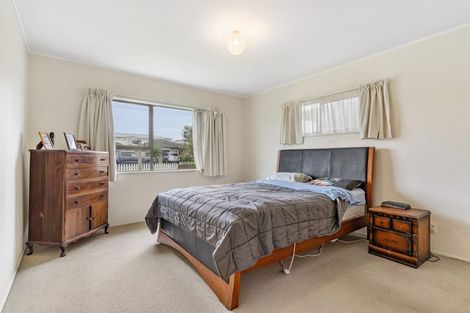 Photo of property in 3 Centreway Road, Orewa, 0931