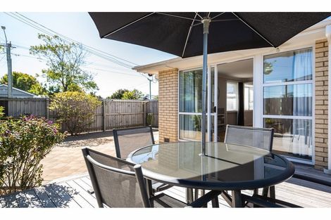 Photo of property in 1/38 North Avon Road, Richmond, Christchurch, 8013