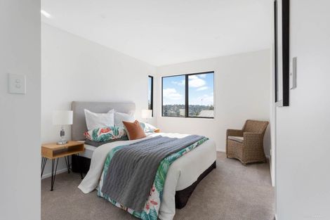 Photo of property in 33b Arran Road, Browns Bay, Auckland, 0630