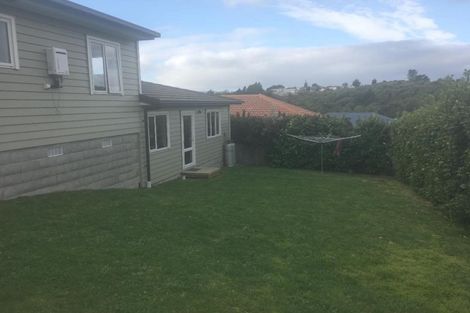 Photo of property in 4 Kaweka Close, Aotea, Porirua, 5024