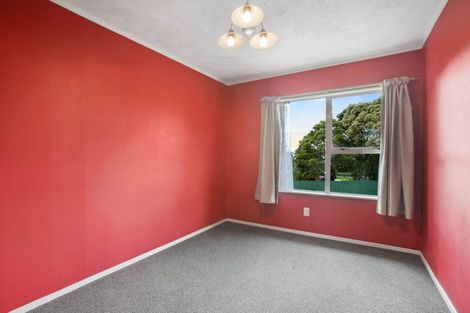 Photo of property in 16 Leaming Place, Clarks Beach, 2122