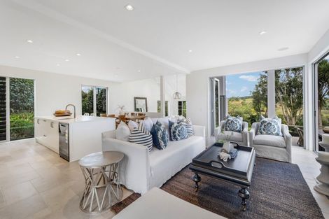 Photo of property in 122 Brownhill Road, Whitford, Manurewa, 2576