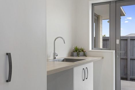 Photo of property in 15 Saint James Place, Rangiora, 7400