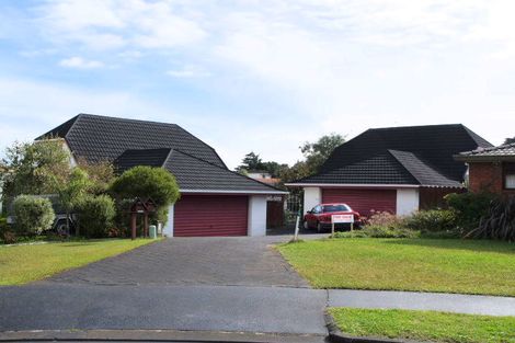 Photo of property in 1/13 Mirabell Place, Golflands, Auckland, 2013