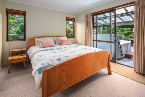 Photo of property in 2 Exploration Way, Whitby, Porirua, 5024