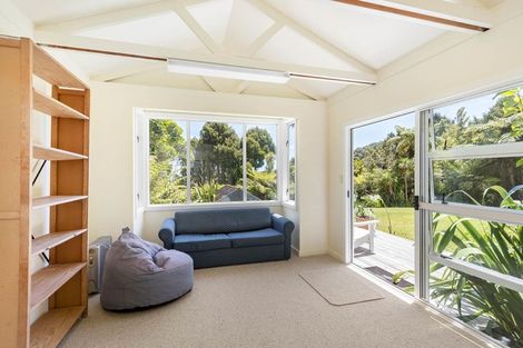 Photo of property in 16 La Trobe Track, Karekare, New Lynn, 0772