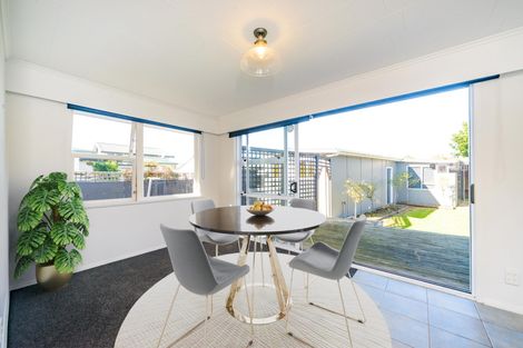 Photo of property in 30 Slacks Road, Awapuni, Palmerston North, 4412