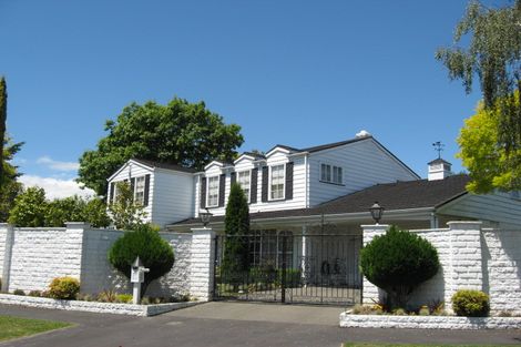 Photo of property in 15 Dunrobin Place Avonhead Christchurch City