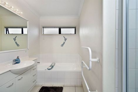 Photo of property in 3 Saint Clair Close, Harewood, Christchurch, 8051