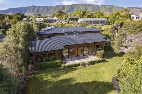 Photo of property in 7 Kanuka Close, Waikanae, 5036