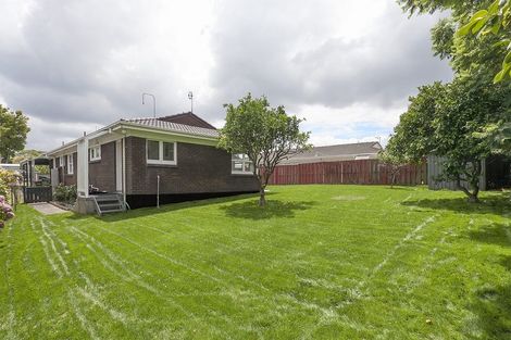 Photo of property in 2/7 Ashcroft Avenue, Mangere Bridge, Auckland, 2022