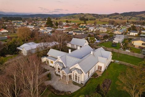 Photo of property in 25 Spenser Street, Milton, 9220