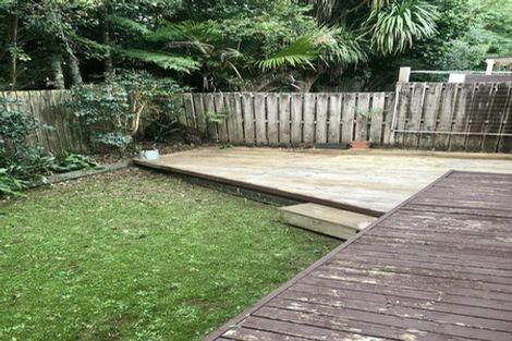 Photo of property in 2/17 Paris Place, Birkenhead, Auckland, 0626