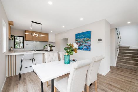 Photo of property in 9b Edwards Avenue, Henderson, Auckland, 0610