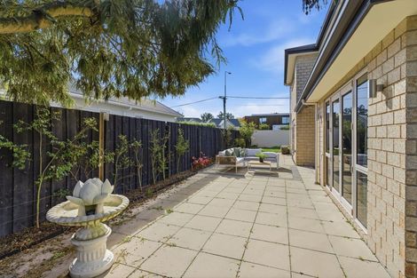 Photo of property in 6 Kahu Road, Riccarton, Christchurch, 8041