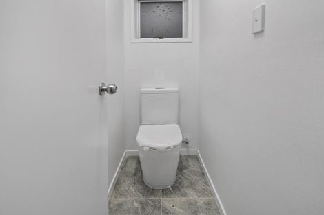 Photo of property in 2/4 Roys Road, Weymouth, Auckland, 2103