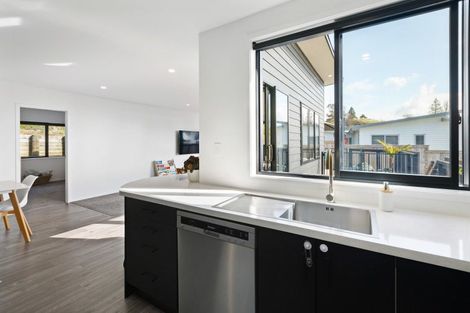 Photo of property in 11 Anatere Rise, Athenree, Katikati, 3177